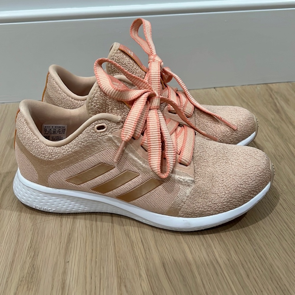 Adidas size 7 in great condition! Hardly any wear!